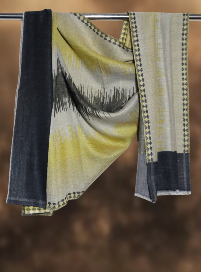 Ikkat Pashmina Stole (Yellow & Grey Zigzag) (4) Ikkat Pashmina Stole (Yellow & Grey Zigzag) (4)
